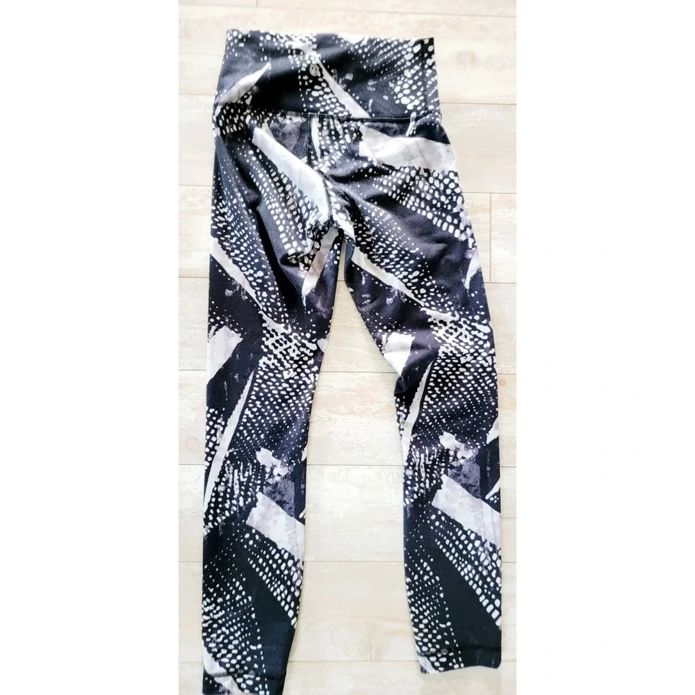 Lululemon 4‎ Align High Rise Leggings Black White Snake Print Abstract Dot Yoga